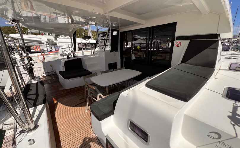 Lagoon 42