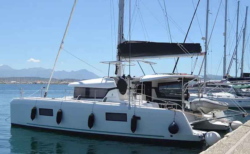 Lagoon 42