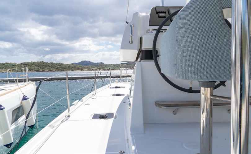 Lagoon 42