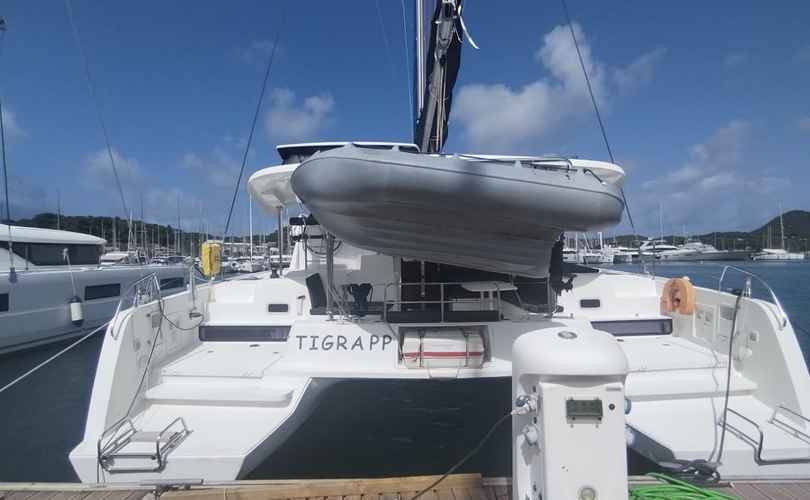 Lagoon 42