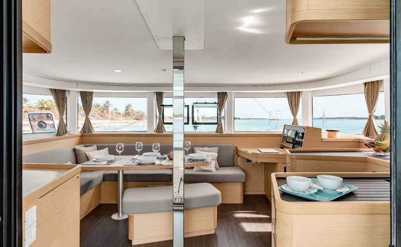 Lagoon 42
