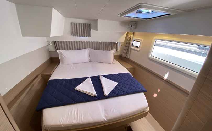 Lagoon 42