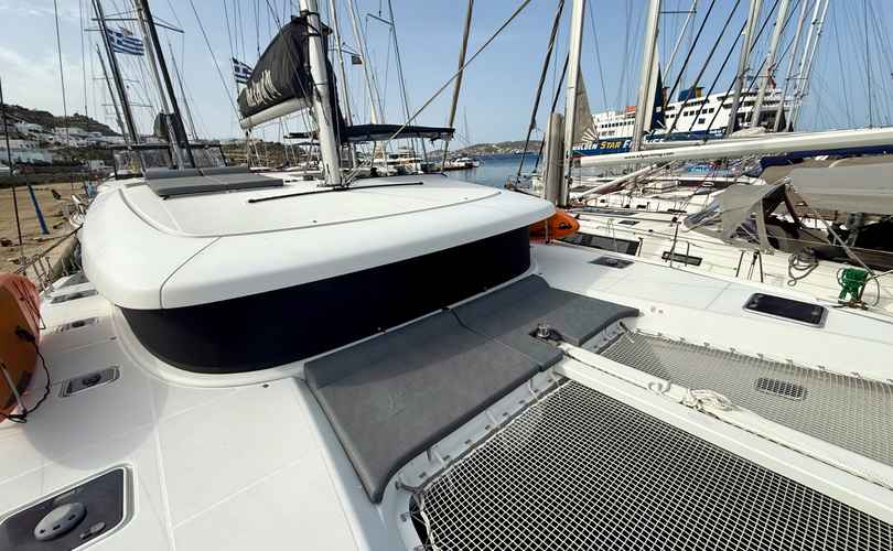 Lagoon 42