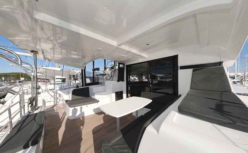 Lagoon 42