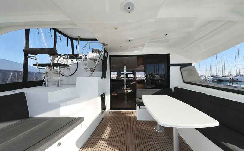 Lagoon 42