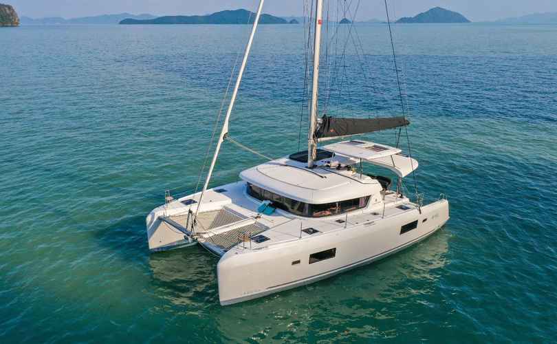 Lagoon 42