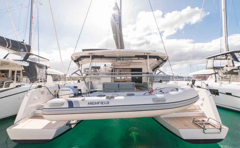 Lagoon 42