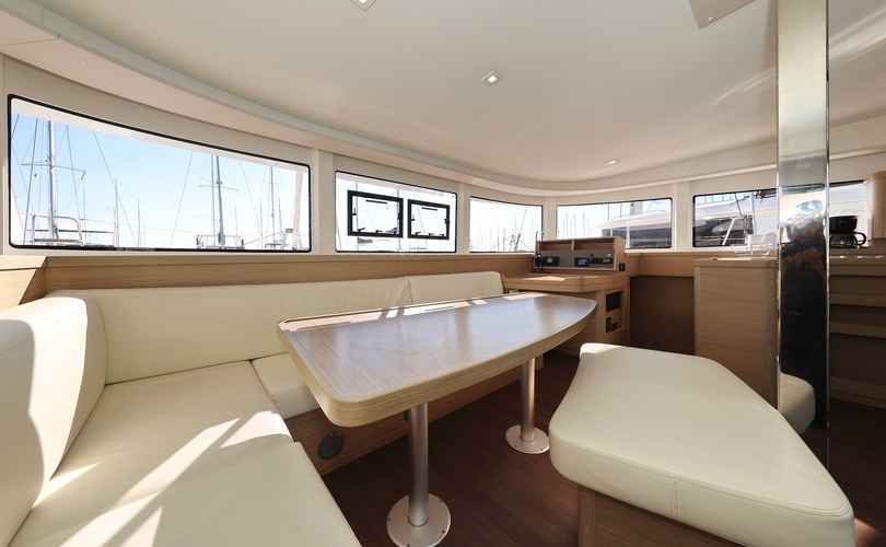 Lagoon 42