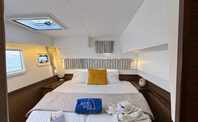 Lagoon 42