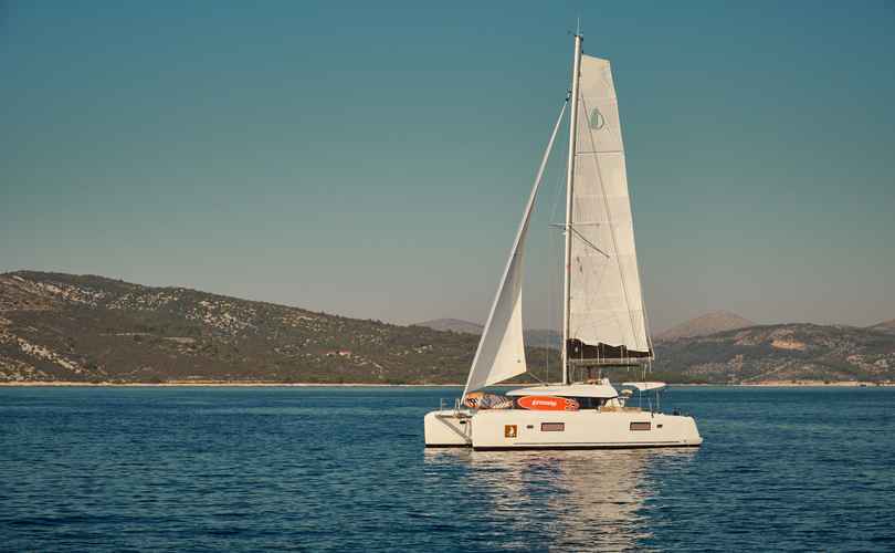Lagoon 42