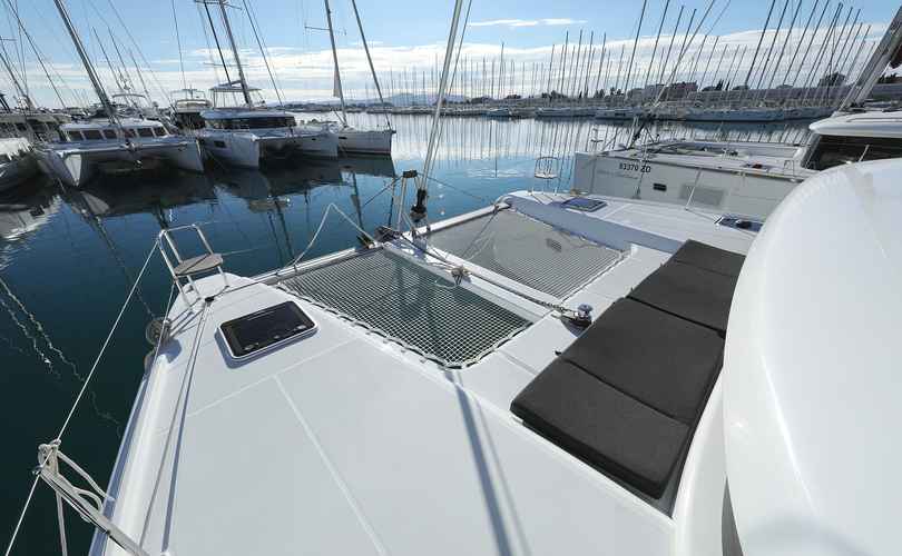 Lagoon 42