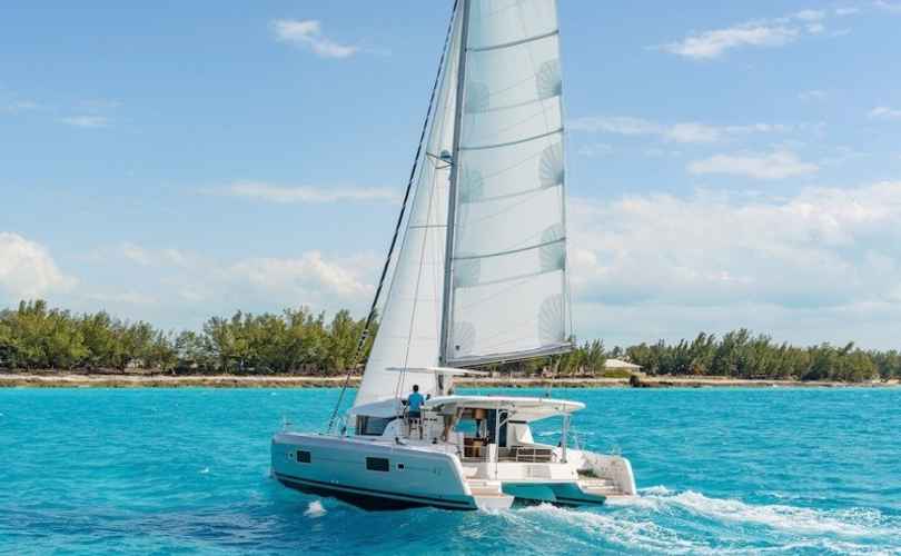 Lagoon 42
