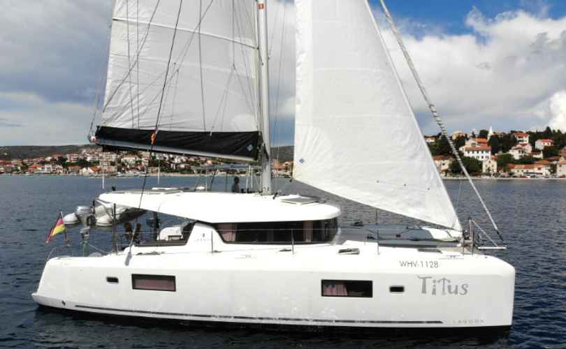 Lagoon 42