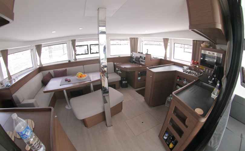 Lagoon 42