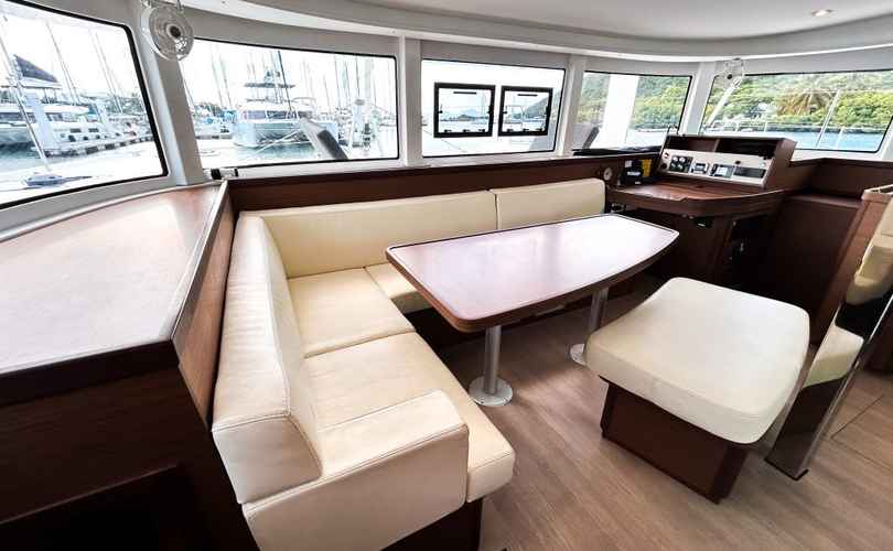 Lagoon 42
