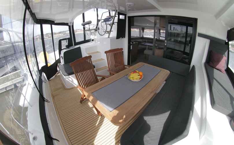 Lagoon 42