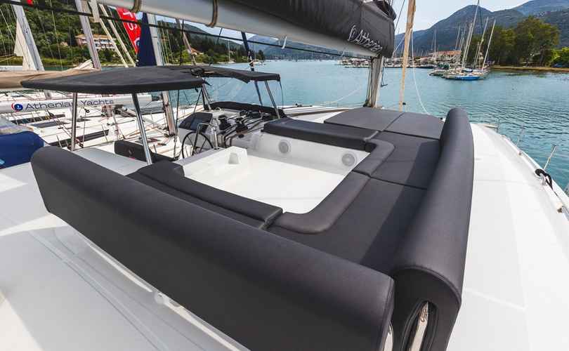 Lagoon 43
