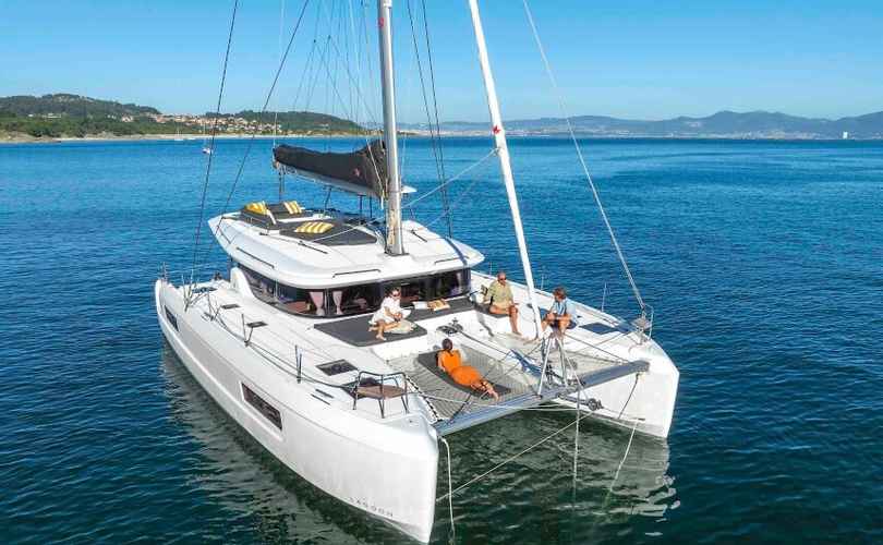 Lagoon 43