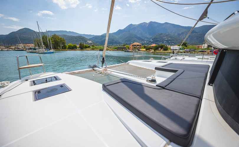 Lagoon 43