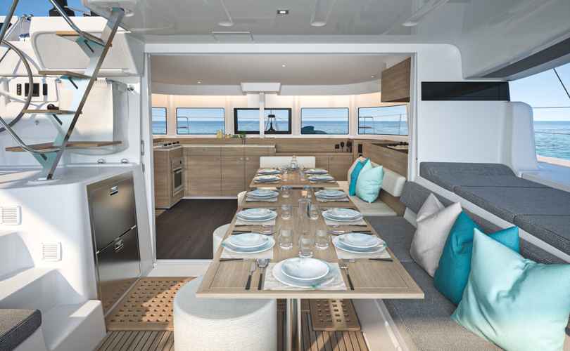Lagoon 43