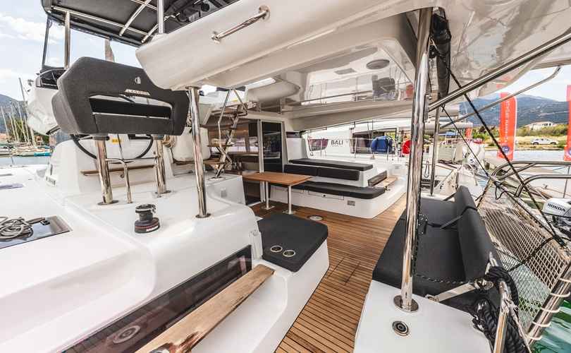 Lagoon 43