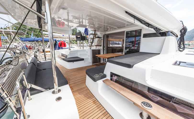 Lagoon 43