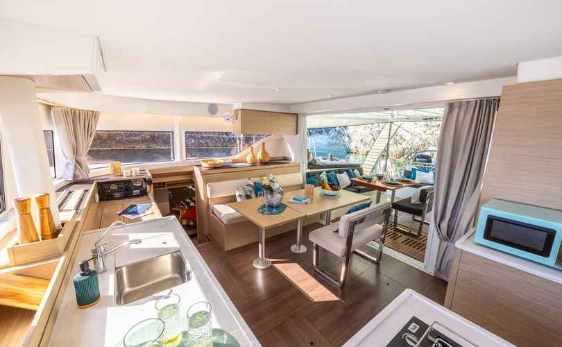 Photo Lagoon 43 (2026)