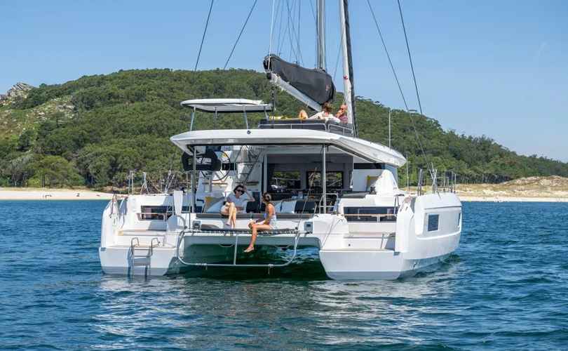 Lagoon 43