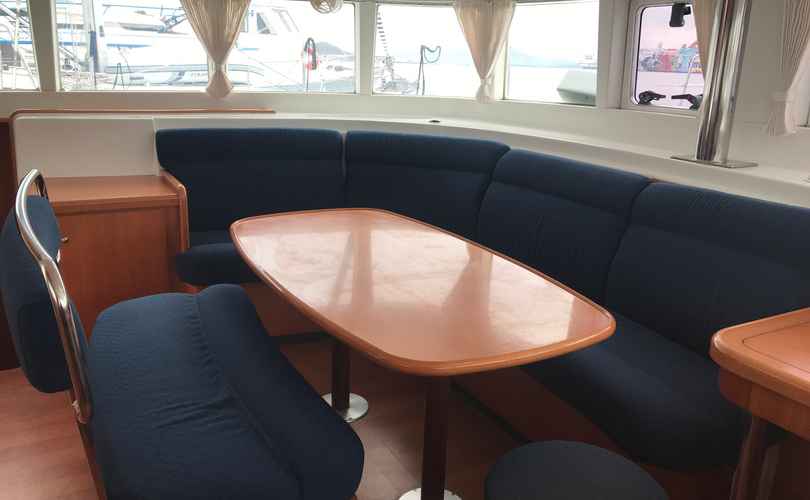 Lagoon 440