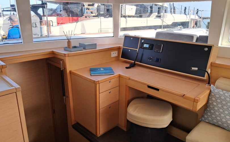 Photo Lagoon 450 (2012)