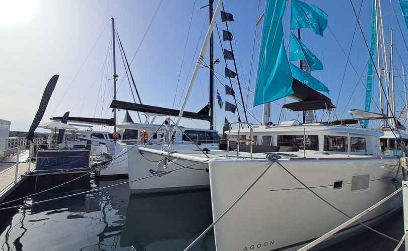 Photo Lagoon 450 (2012)