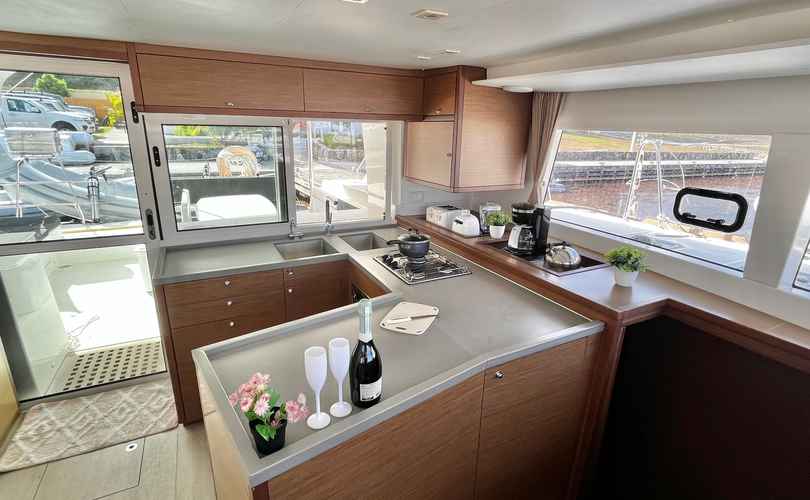 Lagoon 450