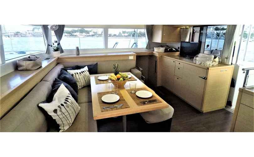 Lagoon 450