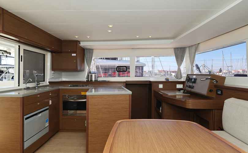 Lagoon 450
