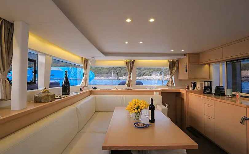 Lagoon 450