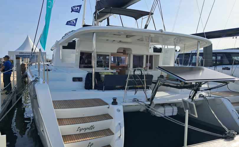 Photo Lagoon 450 (2012)