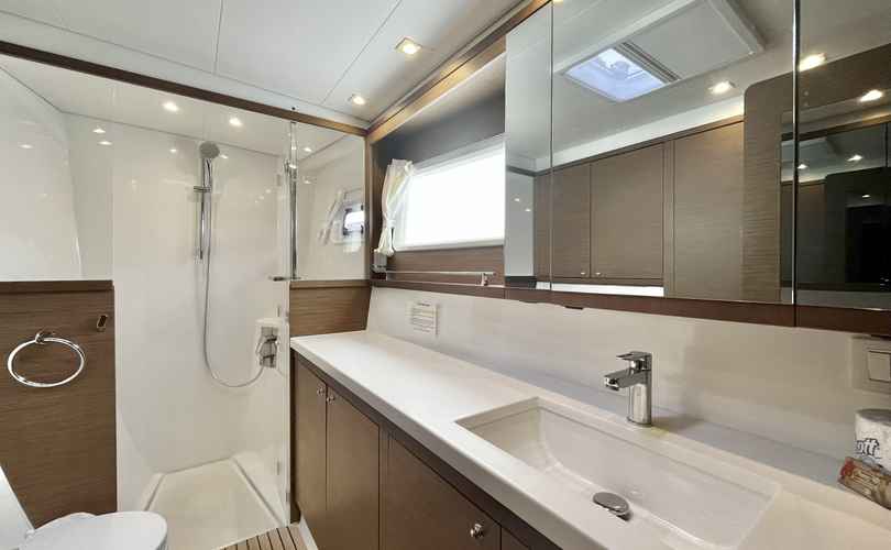 Lagoon 450 F