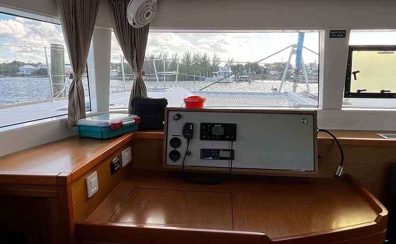 Lagoon 450 F