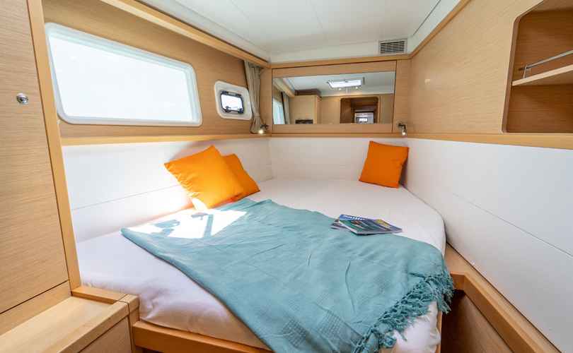 Lagoon 450 F