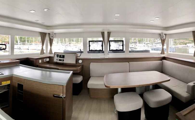 Photo Lagoon 450 F (2019)