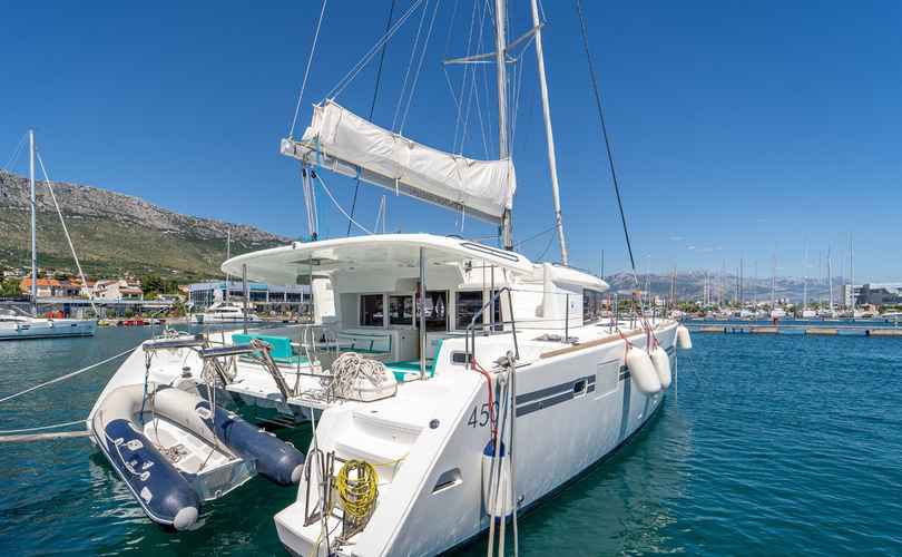 Lagoon 450 F