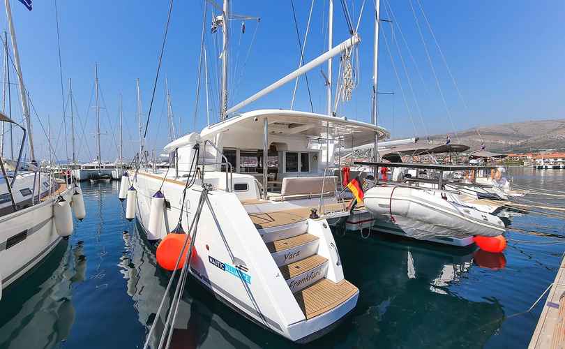Lagoon 450 F