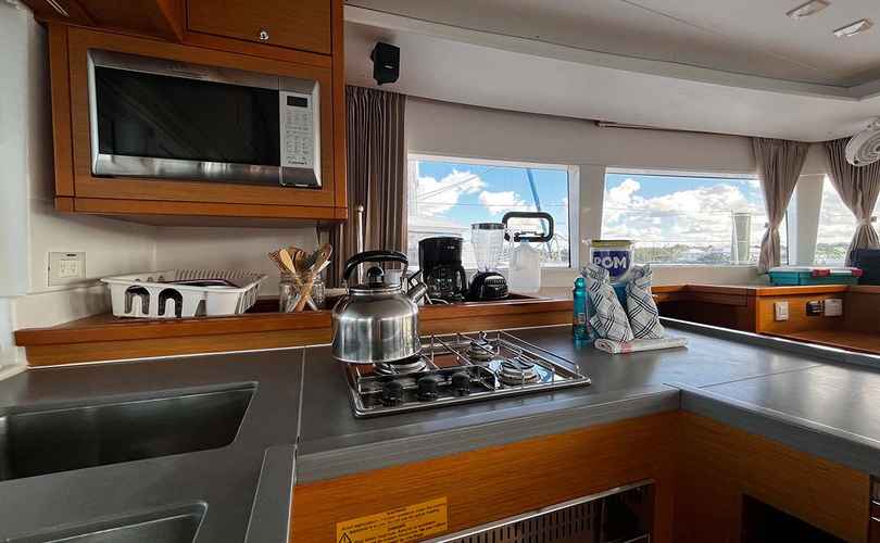 Lagoon 450 F