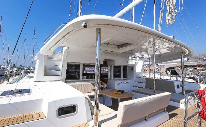 Lagoon 450 F
