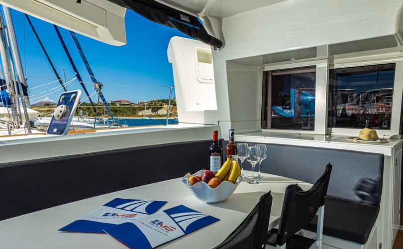 Photo Lagoon 450 F (2019)