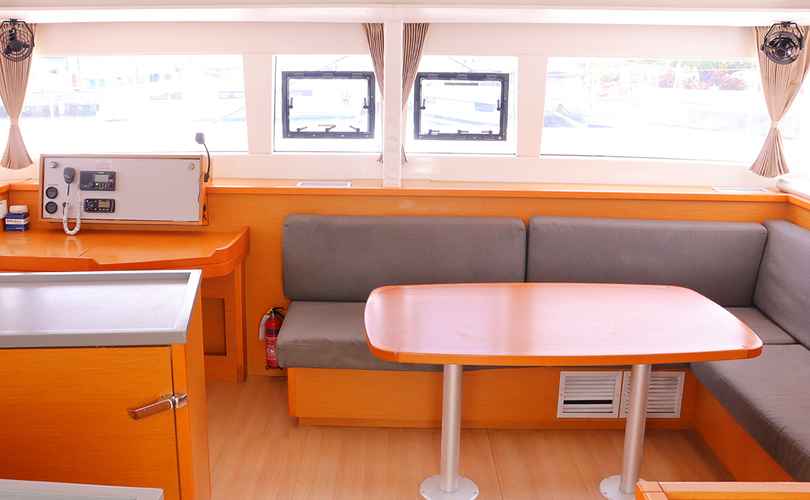 Photo Lagoon 450 F (2018)