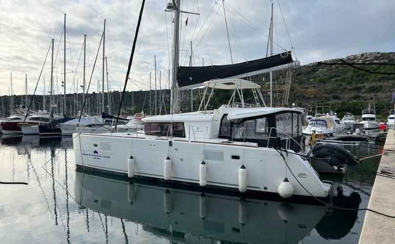 Photo Lagoon 450 F (2019)