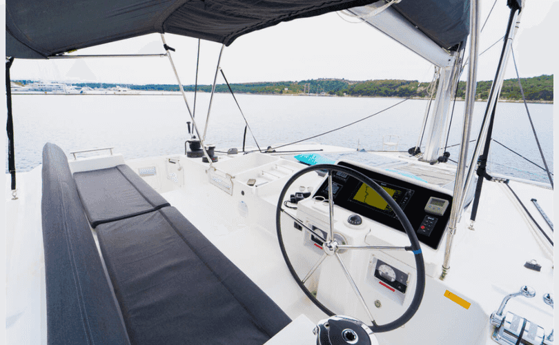 Lagoon 450 F