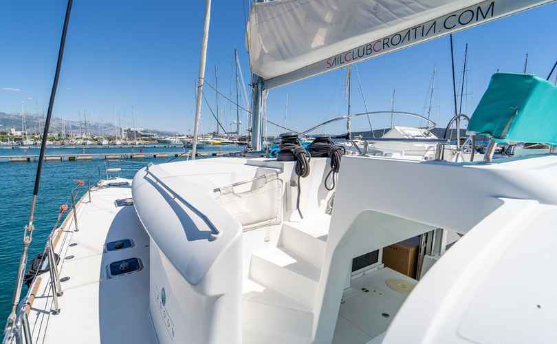 Lagoon 450 F