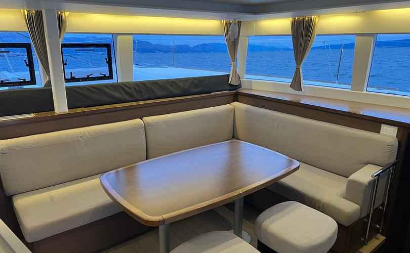 Photo Lagoon 450 F (2019)